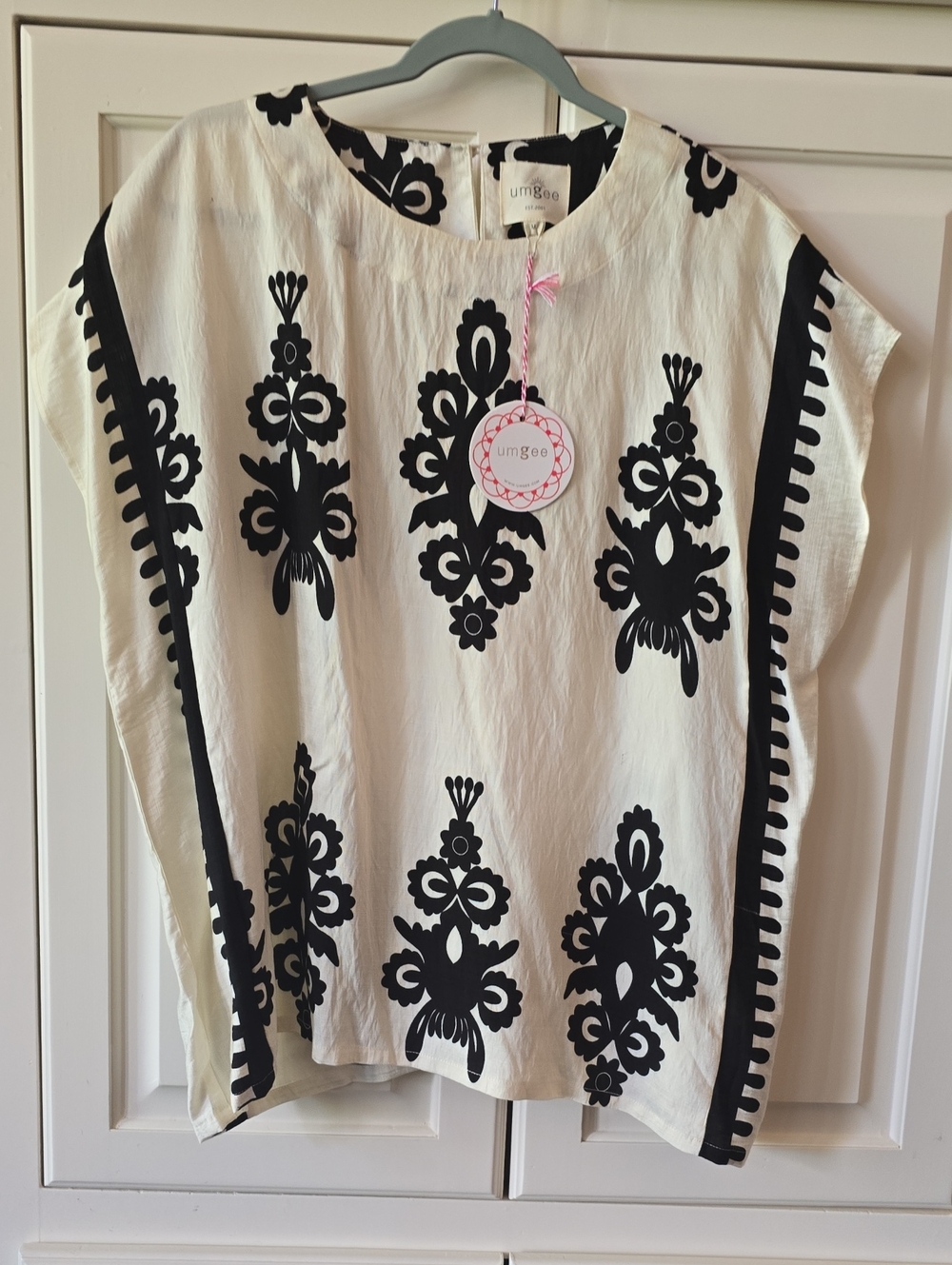 Umgee White Top with Black Embroidered Motifs